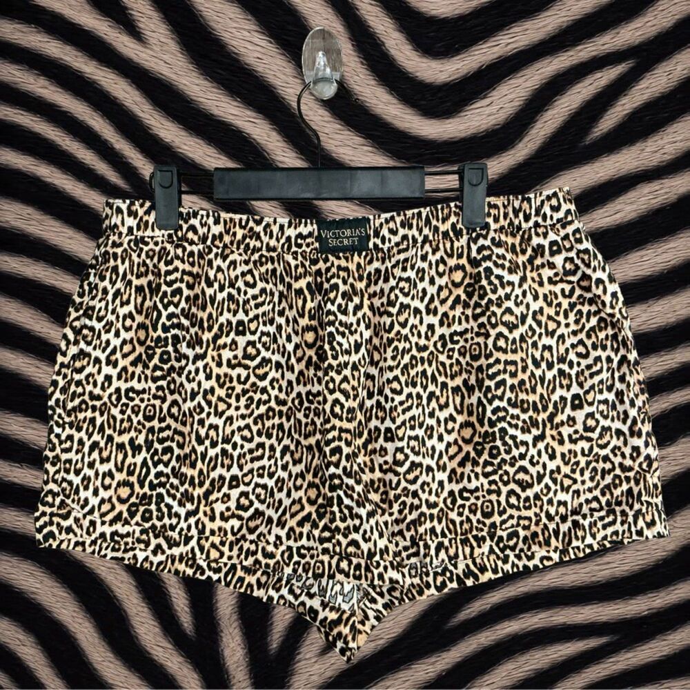 Victoria’s Secret Leopard Print Sleep Shorts – Large